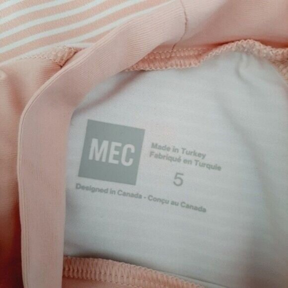 MEC | Rushguard Swim Short Sleeve T-shirt Kids Sz 5 - Picture 7 of 8